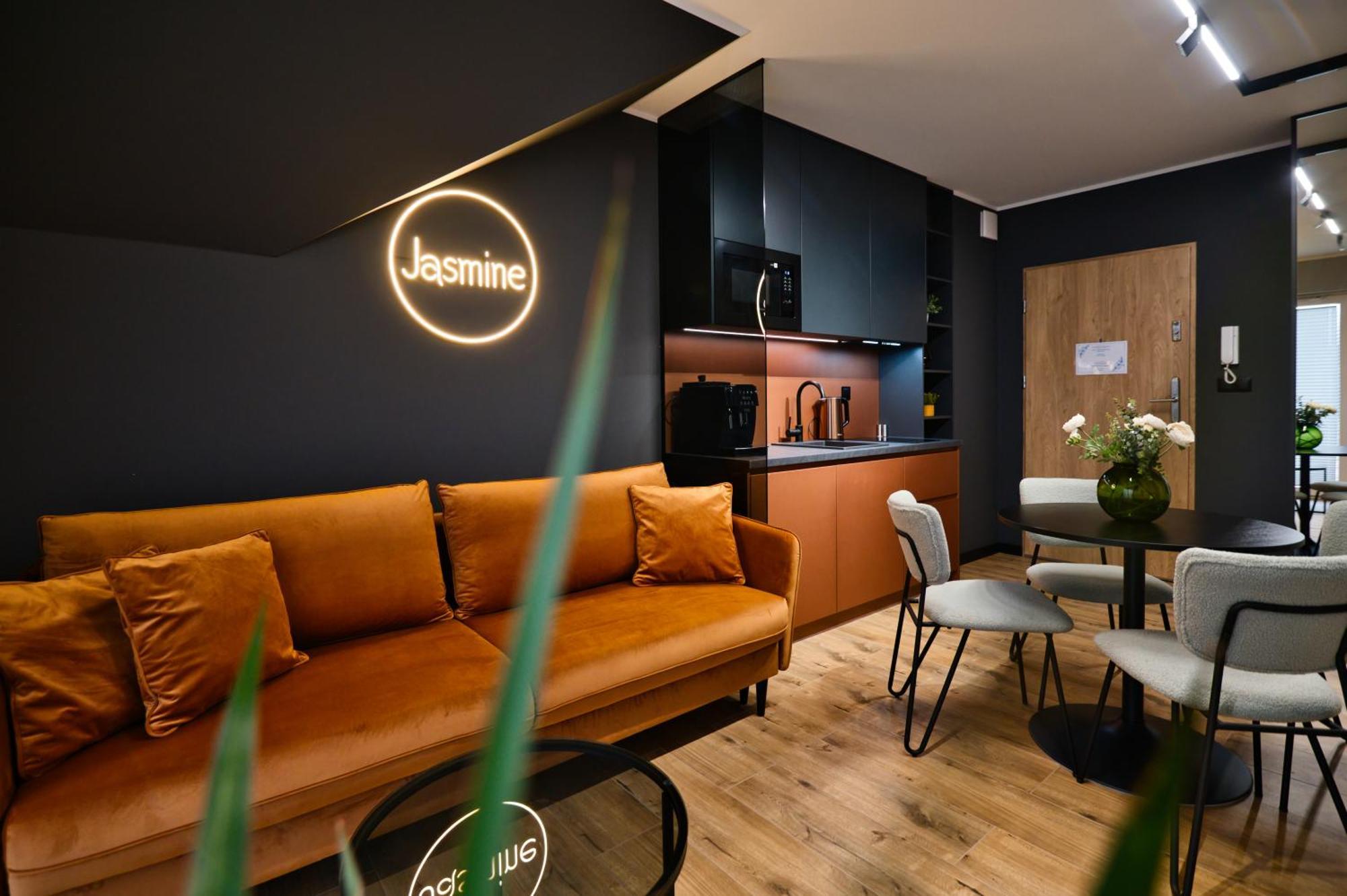 Aparthotel Jasmine By Housine à Zator Extérieur photo