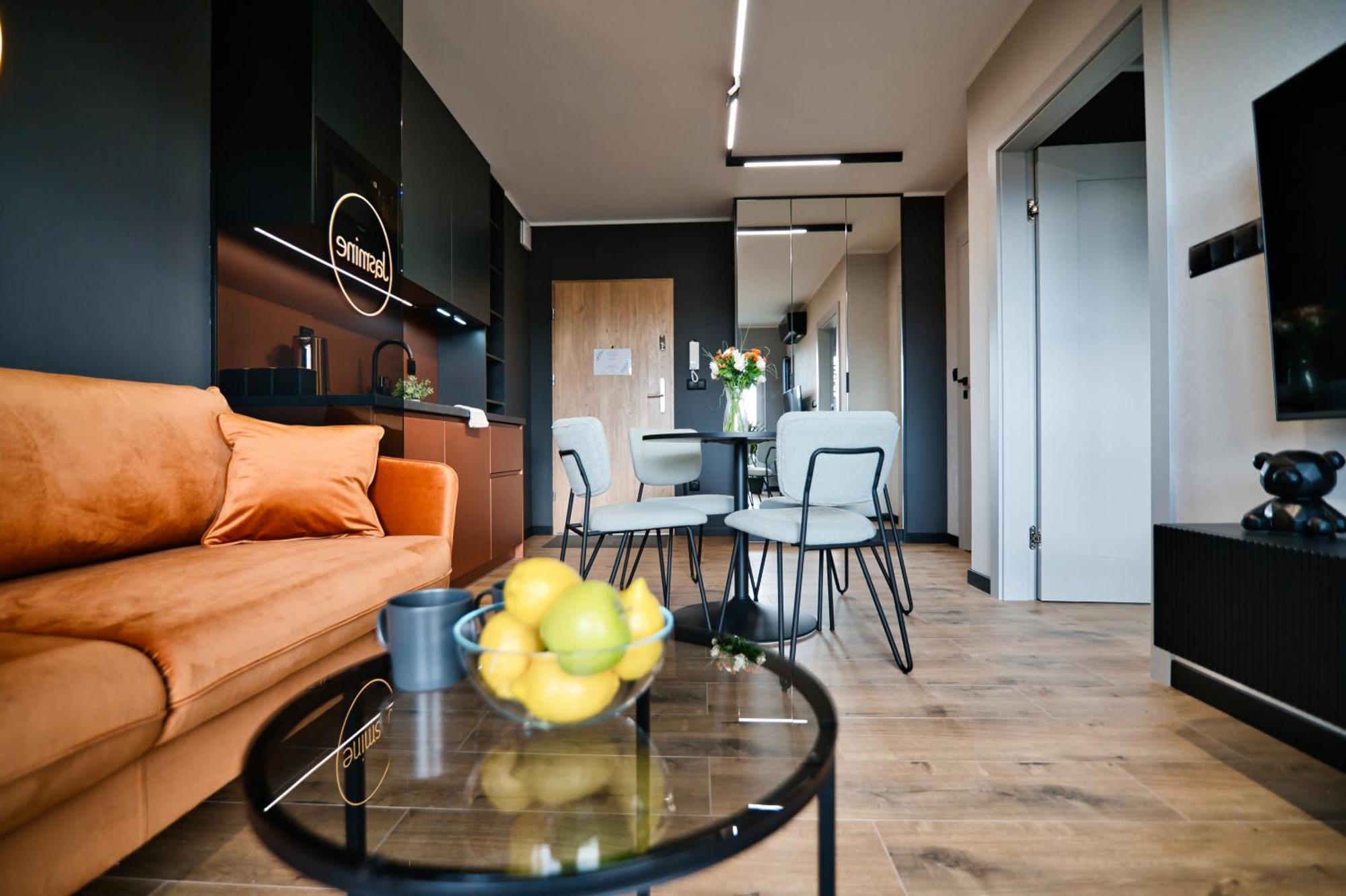 Aparthotel Jasmine By Housine à Zator Extérieur photo